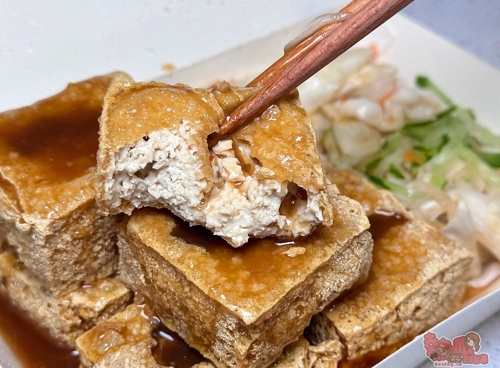 【台南美食】陳記阿好姨臭豆腐:鍾厝夜市裡的人氣臭豆腐,臭香臭香還會噴汁,一周只營業一天~