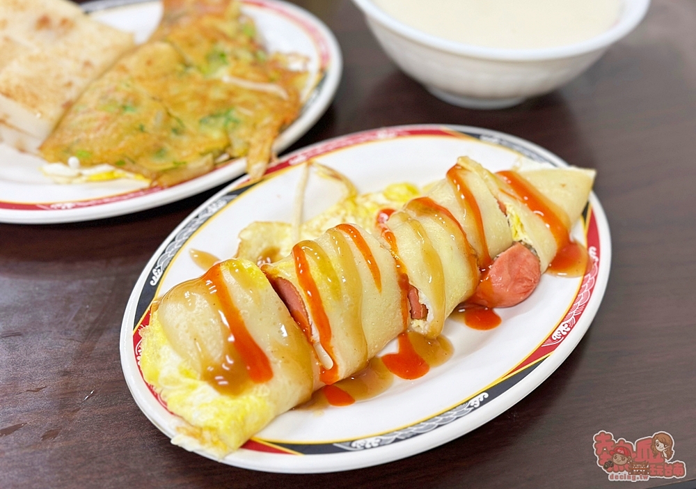 【台南美食】中山南路永和豆漿:永康在地人才知道的深夜食堂,超巨蔬菜餅內行人必吃~