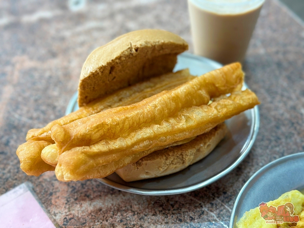 【台南美食】老李早餐店:台南70年老字號早餐店,濃郁的米漿尬豆漿好好喝~