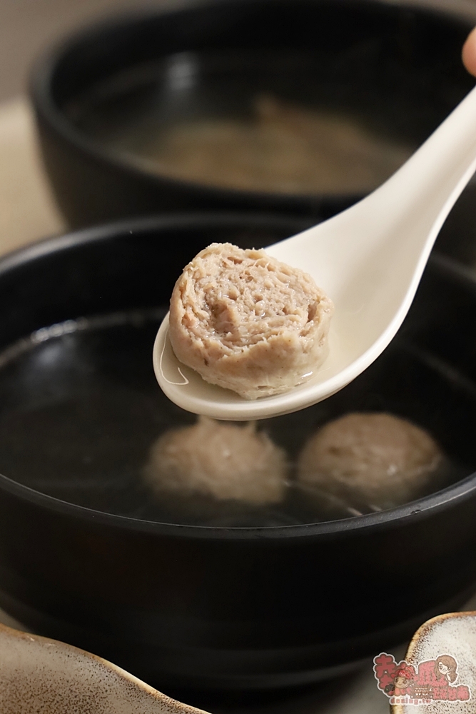 【台南美食】牛氓牛肉湯:百元就能吃到溫體牛套餐,午餐期間限定的美味~