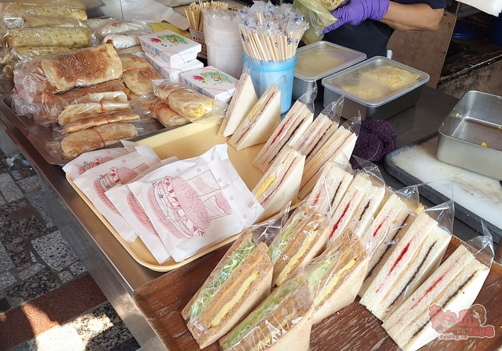 【台南美食】健康早點:武聖路上的健康早點,自製現炸油條超酥脆,燒餅油條控必來~