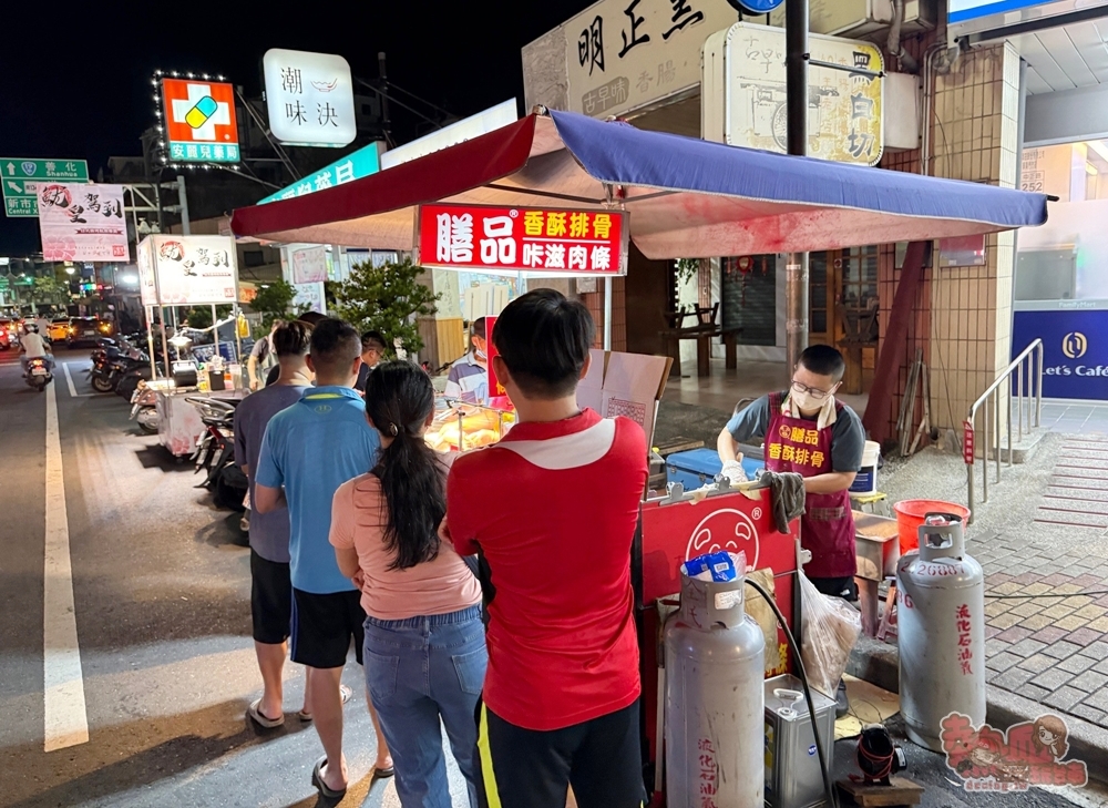 新市夜市:一週只營業一天的新市夜市,新市人最期待的在地夜市,攤攤都是超人氣美食~