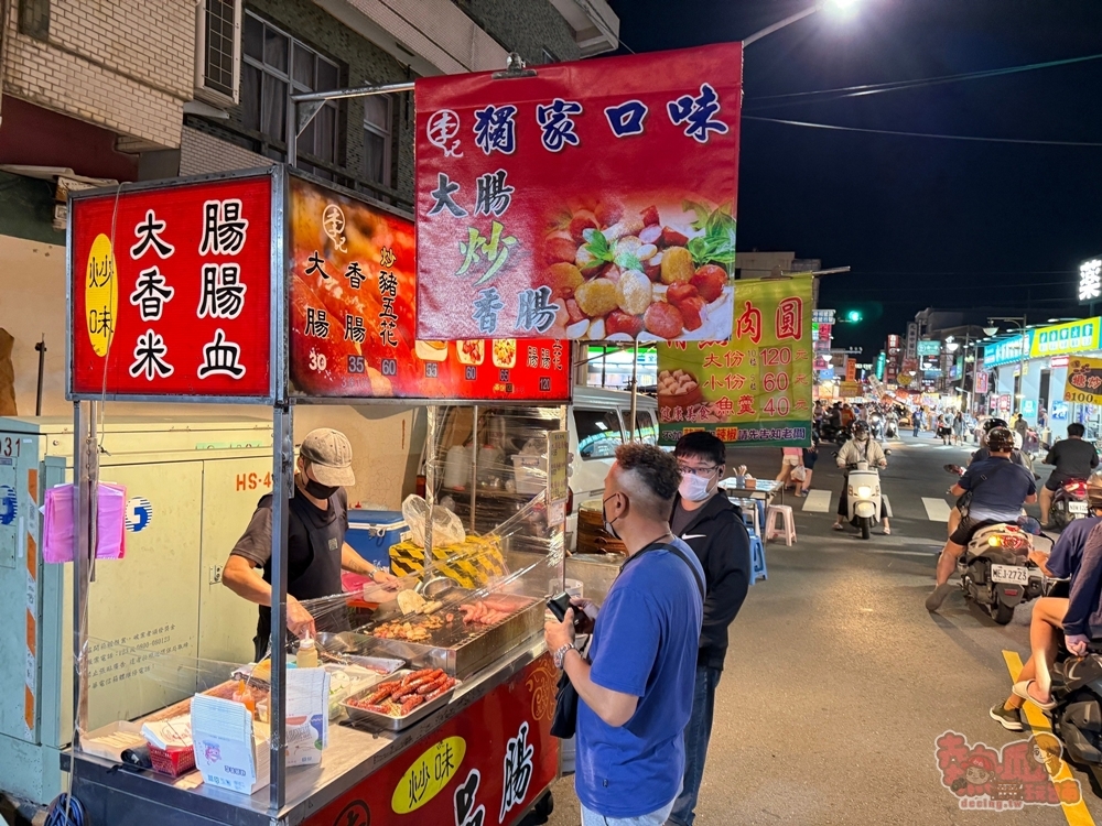 新市夜市:一週只營業一天的新市夜市,新市人最期待的在地夜市,攤攤都是超人氣美食~