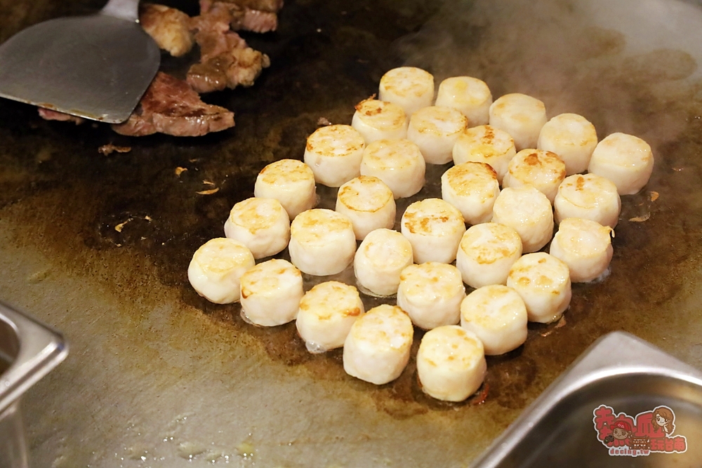 【台南美食】夏都城旅城食百匯餐廳:秋天期間限定蝦蟹料理吃到飽,帶你這樣吃最省錢~