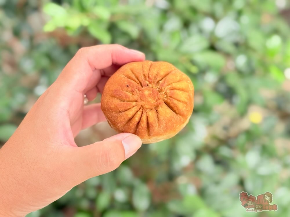 【台南美食】這才叫韭菜盒！仁德二空最高人氣蔥油餅，內行人都直接來一份捲餅：二空燕京蔥油餅