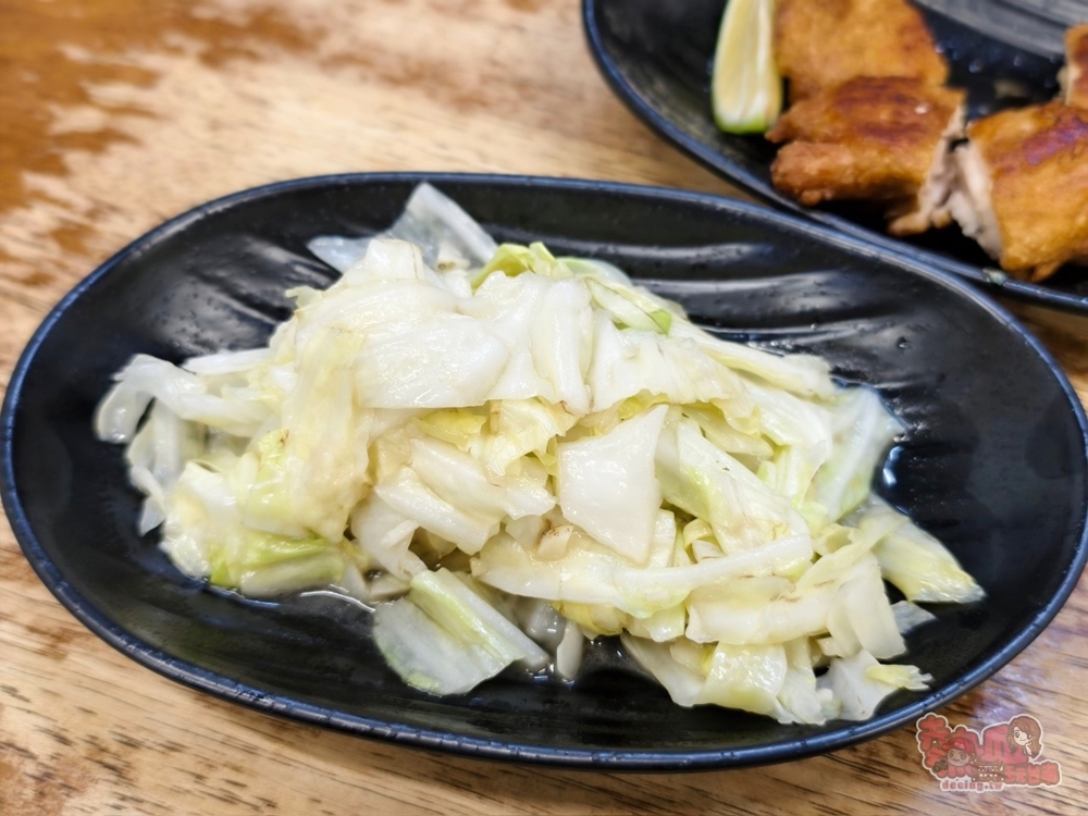 【台南美食】町昌肉燥飯:安平肉燥飯最強者,但其實海產粥才是我的最愛~