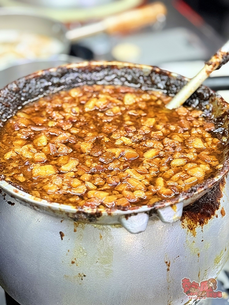 【台南美食】町昌肉燥飯:安平肉燥飯最強者,但其實海產粥才是我的最愛~