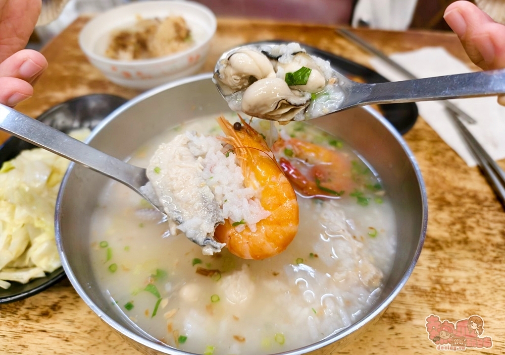 【台南美食】町昌肉燥飯:安平肉燥飯最強者,但其實海產粥才是我的最愛~