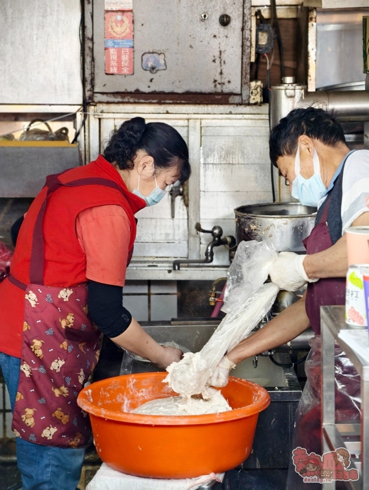 【嘉義美食】淑珠魚丸平價量販店:隱藏在布袋魚市超人氣魚丸店,老饕們第一站都來這~