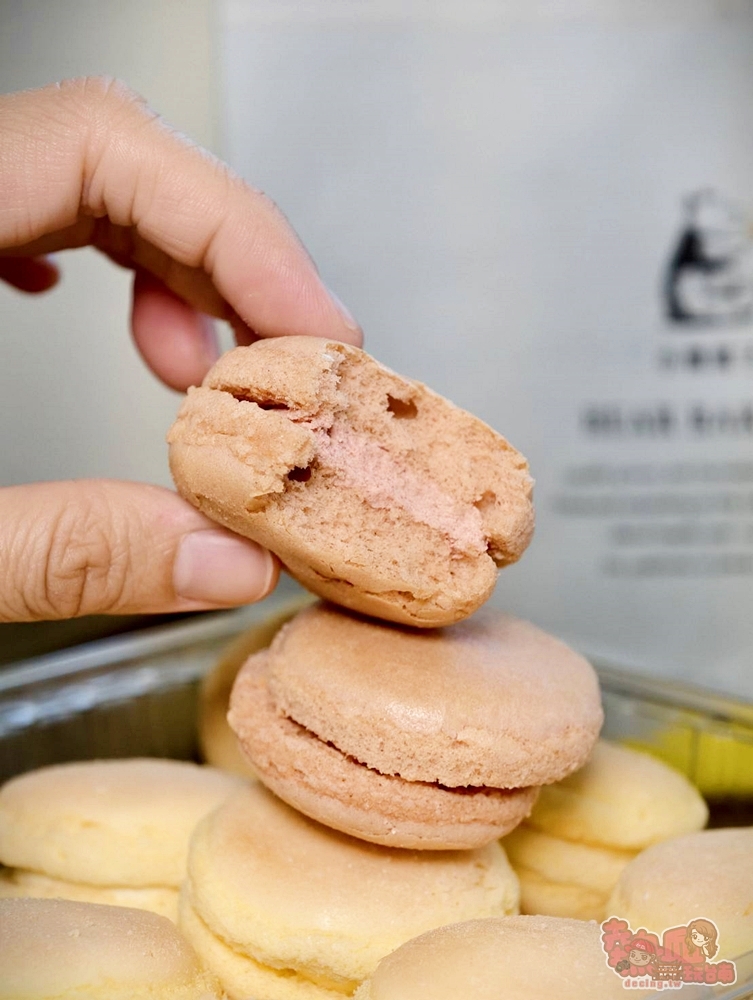 【台南快閃甜點】Bear Bakery小熊菓子:超人氣小熊菓子台南快閃,超好吃馬卡龍小圓餅,一開賣就大排長龍~