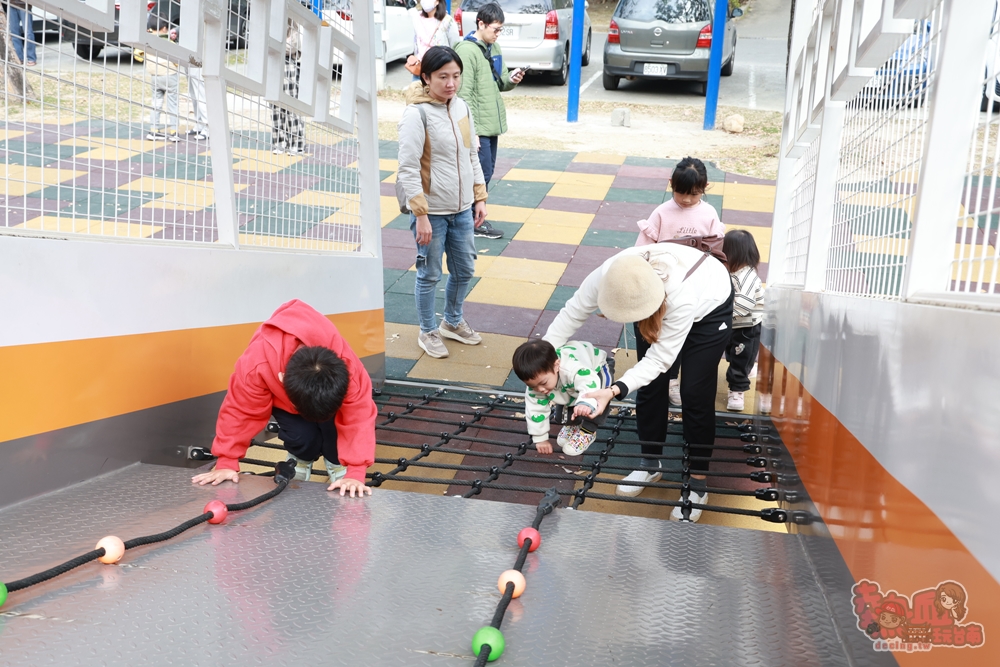 【台南親子公園】歸仁運動公園:釋迦+高鐵雙主題特色公園,分齡規劃,玩起來更安全~