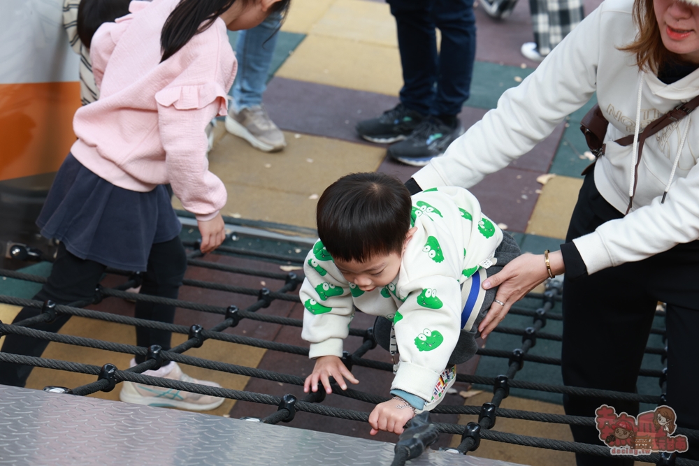 【台南親子公園】歸仁運動公園:釋迦+高鐵雙主題特色公園,分齡規劃,玩起來更安全~