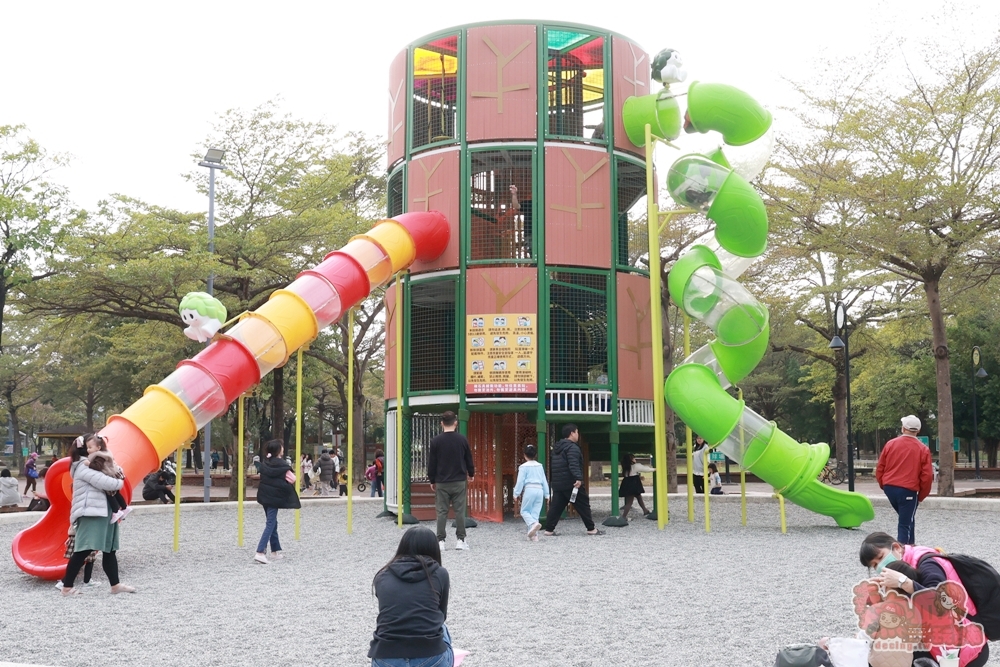 【台南親子公園】歸仁運動公園:釋迦+高鐵雙主題特色公園,分齡規劃,玩起來更安全~