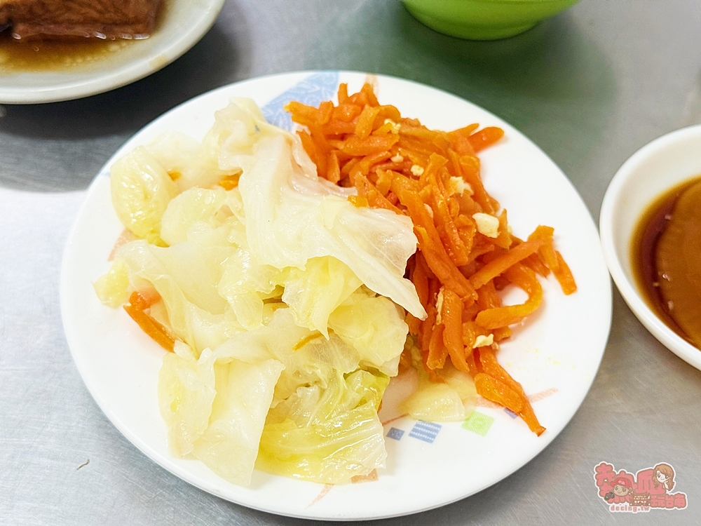 【台南美食】林家肉燥飯:安南區秘密店,肉燥飯只要10元,鹹粥更是料多實在,小卷湯更只要這個價~