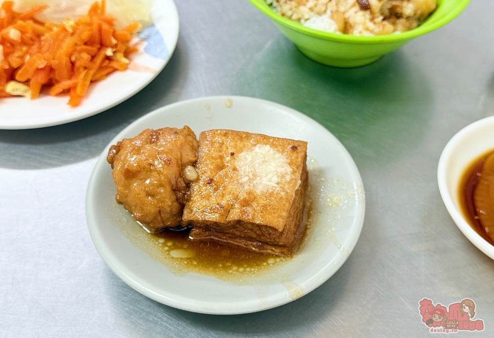 【台南美食】林家肉燥飯:安南區秘密店,肉燥飯只要10元,鹹粥更是料多實在,小卷湯更只要這個價~