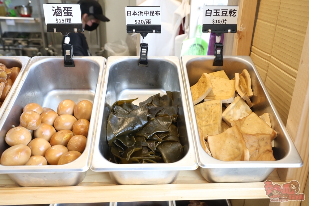【台南美食】麵兒見:善化人氣老店安平館,傳承至山東老味道,必吃老滷黑白切,川味麻辣拌麵越吃越涮嘴~