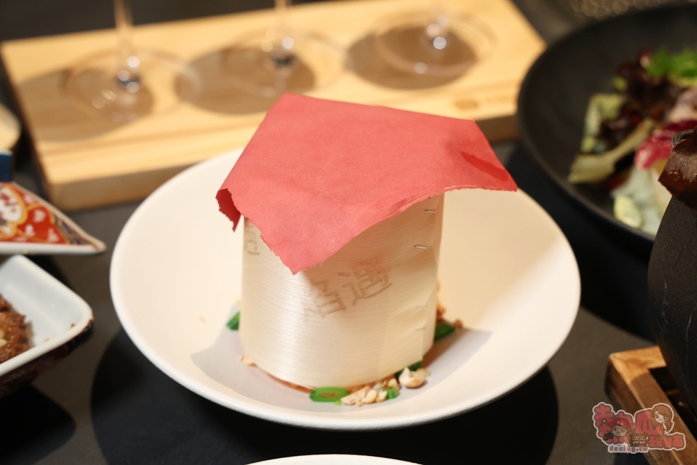 【台南美食】焰遇燒肉:台南四大名廚開的燒肉店,一次吃到各國異國料理,還能喝到鮮自然現泡茶飲~
