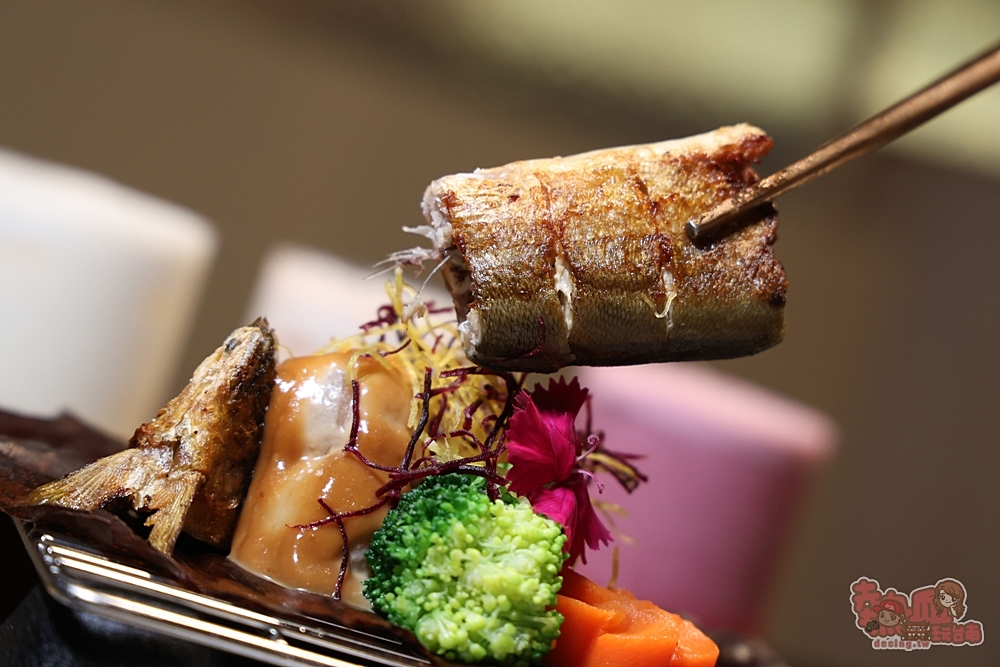 【台南美食】焰遇燒肉:台南四大名廚開的燒肉店,一次吃到各國異國料理,還能喝到鮮自然現泡茶飲~