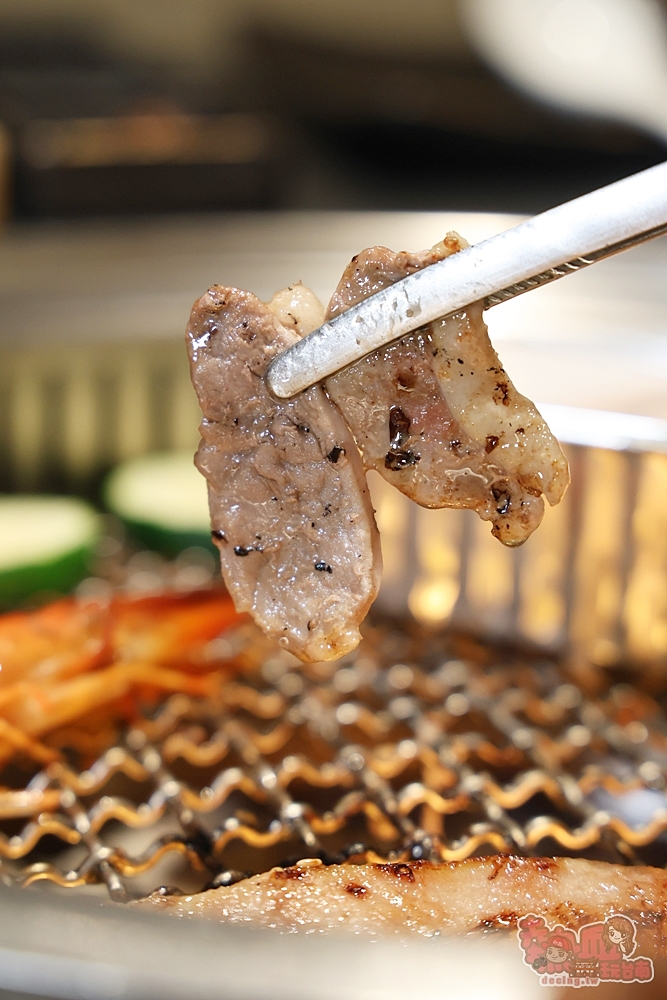 【台南美食】焰遇燒肉:台南四大名廚開的燒肉店,一次吃到各國異國料理,還能喝到鮮自然現泡茶飲~