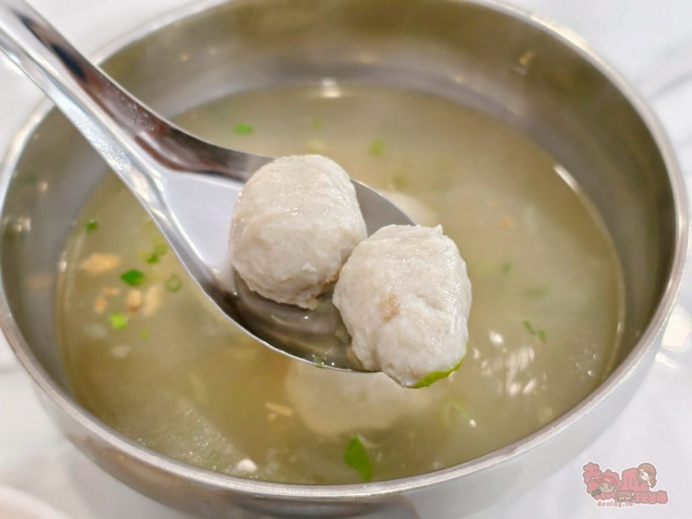 【台南美食】阿興虱目魚，台南在地人的私藏秘店！蒜頭飯必點，不吃會後悔