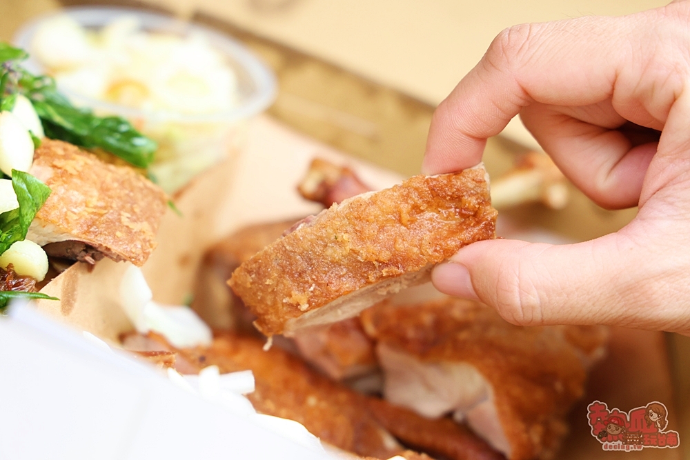 【台南美食】扒趴鴨安平店:先滷後炸扒趴香酥鴨,皮酥肉嫩還會噴汁,隱藏版鴨肉串更是必點~