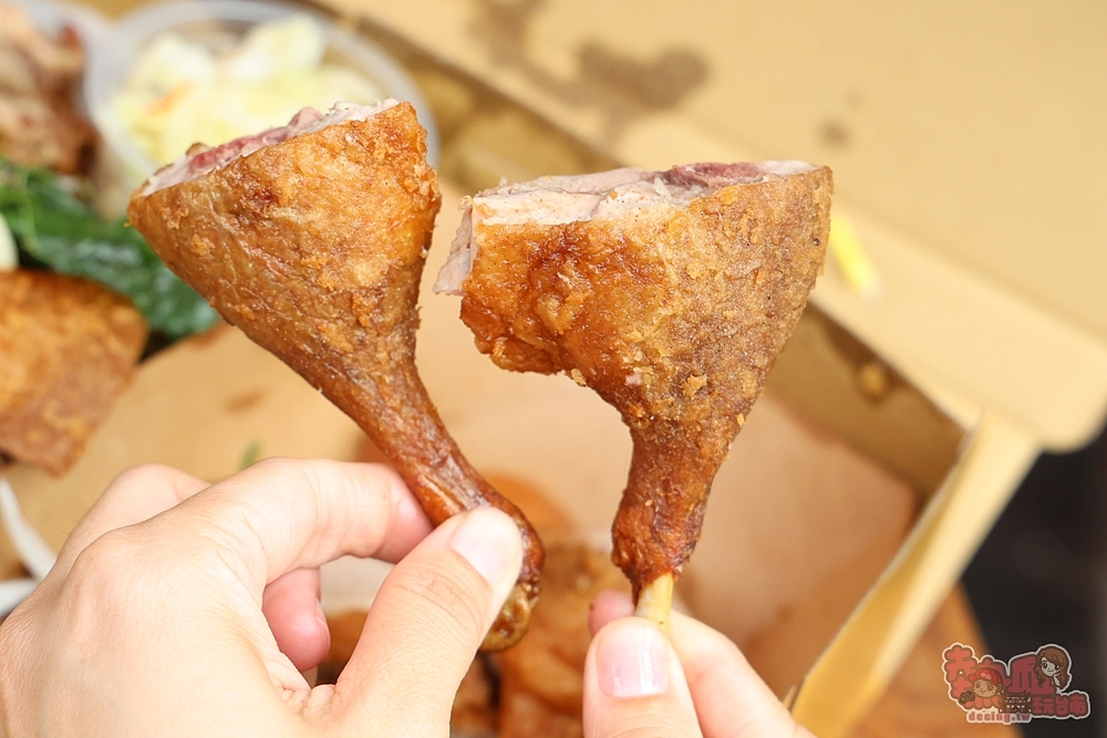 【台南美食】扒趴鴨安平店:先滷後炸扒趴香酥鴨,皮酥肉嫩還會噴汁,隱藏版鴨肉串更是必點~