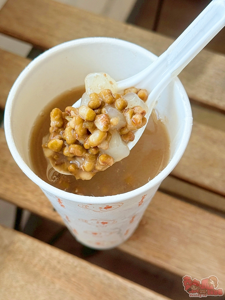 【台南飲料】新化老街綠豆湯:在地人私房飲料,老街古早味綠豆湯,夏天就愛這一杯,清爽不膩口~