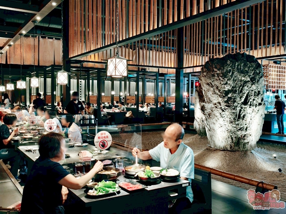 【台南火鍋】輕井澤鍋物台南店:百坪以上禪學建築風格,台南人氣最高平價鍋物,眾網友推CP值最高~