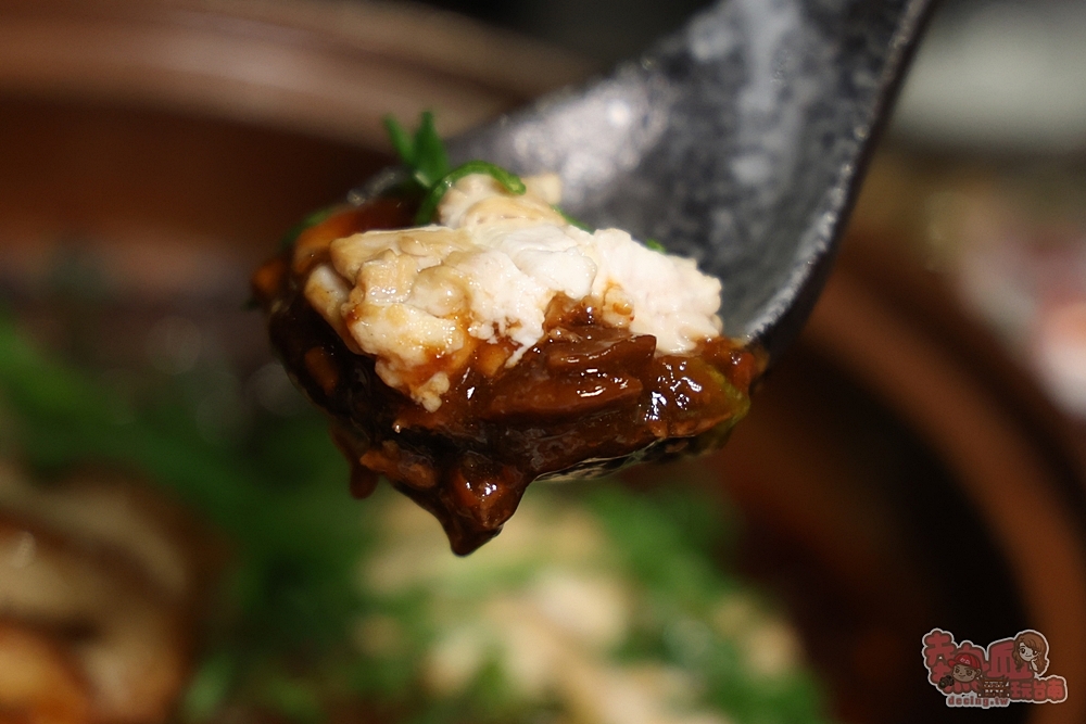 【台南美食】燒肉擔當:台南高級日式燒肉專賣,滷肉飯竟然能吃到超大塊和牛,創意質感燒肉新吃法,還有桌邊代烤服務~