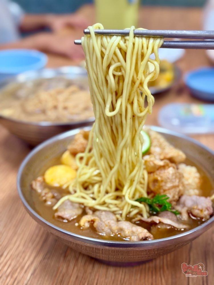 【台南美食】龜龜毛毛南洋餐室:夜晚限定的南洋風格主題餐廳,免出國就能品嘗到的美味