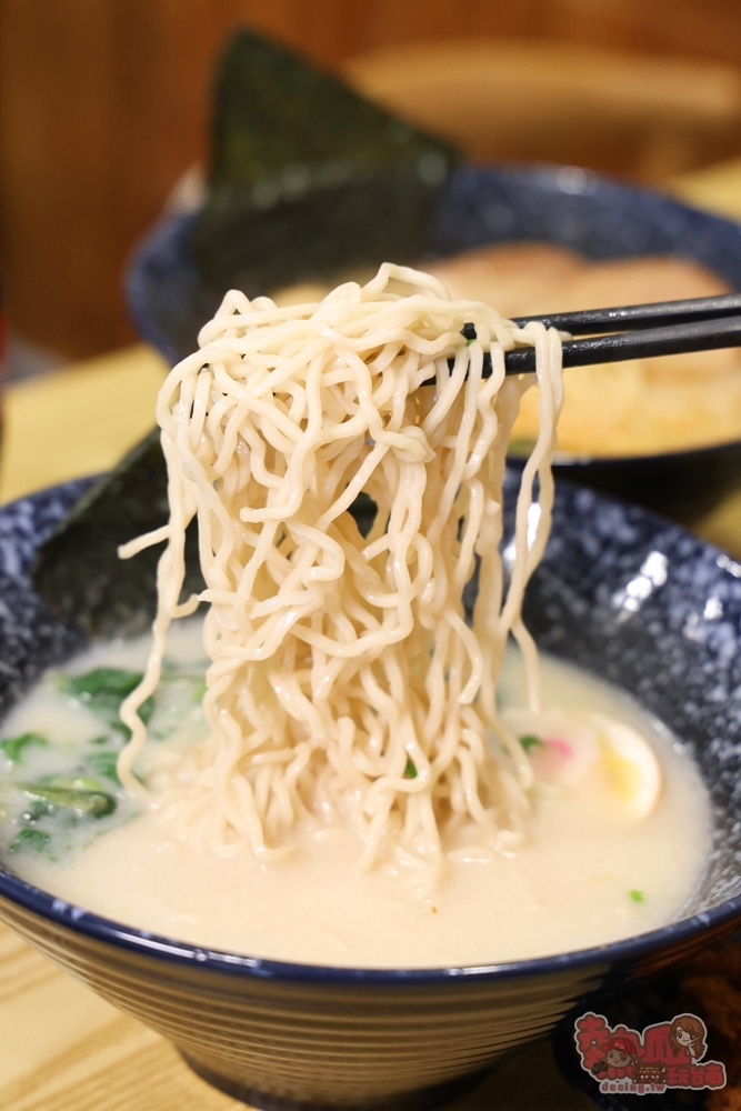 【台南美食】豬豬の拉麵屋:只要花百元就能吃到一碗拉麵,超推青花椒口味,微微的辣感超級開胃~