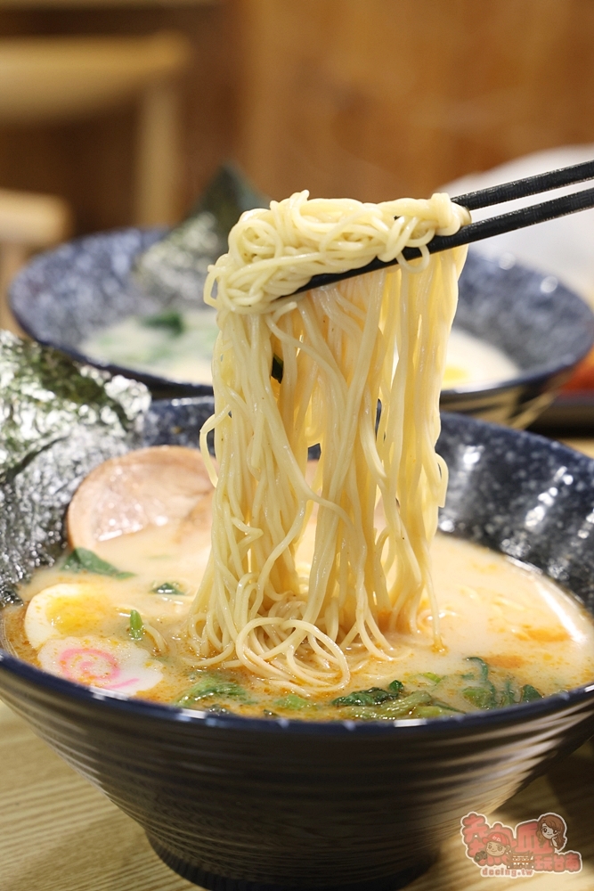 【台南美食】豬豬の拉麵屋:只要花百元就能吃到一碗拉麵,超推青花椒口味,微微的辣感超級開胃~