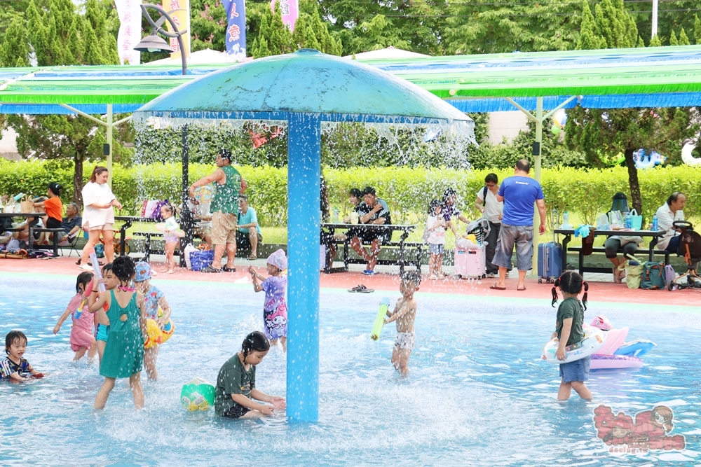 【嘉義玩水】嘉義竹崎親水公園:嘉義2025最強玩水景點,免費兒童戲水區,附設遮陽休息空間和盥洗室~