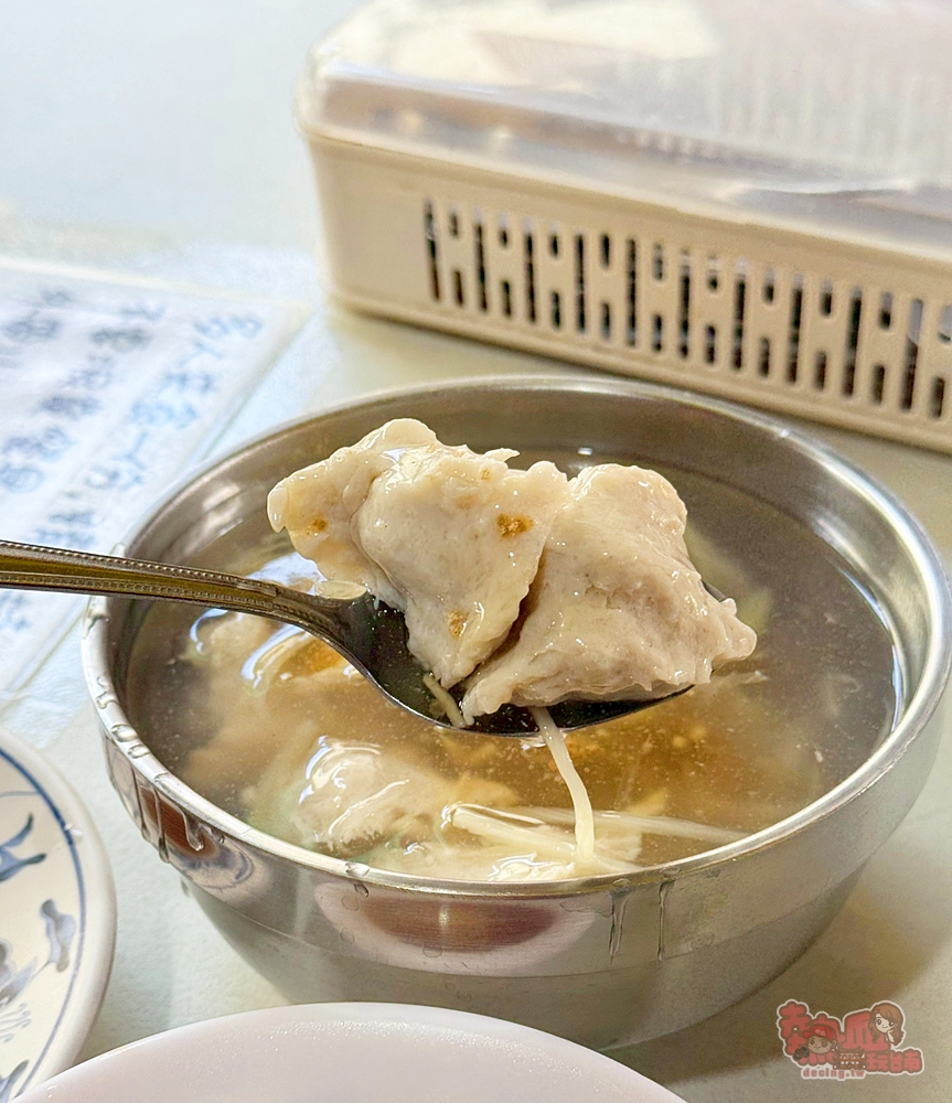 【台南美食】彩鳳肉圓:鴨母寮隱藏版肉圓,台南我最愛的肉圓店之一,配上一碗旗魚羹,就是標準台南味早餐~