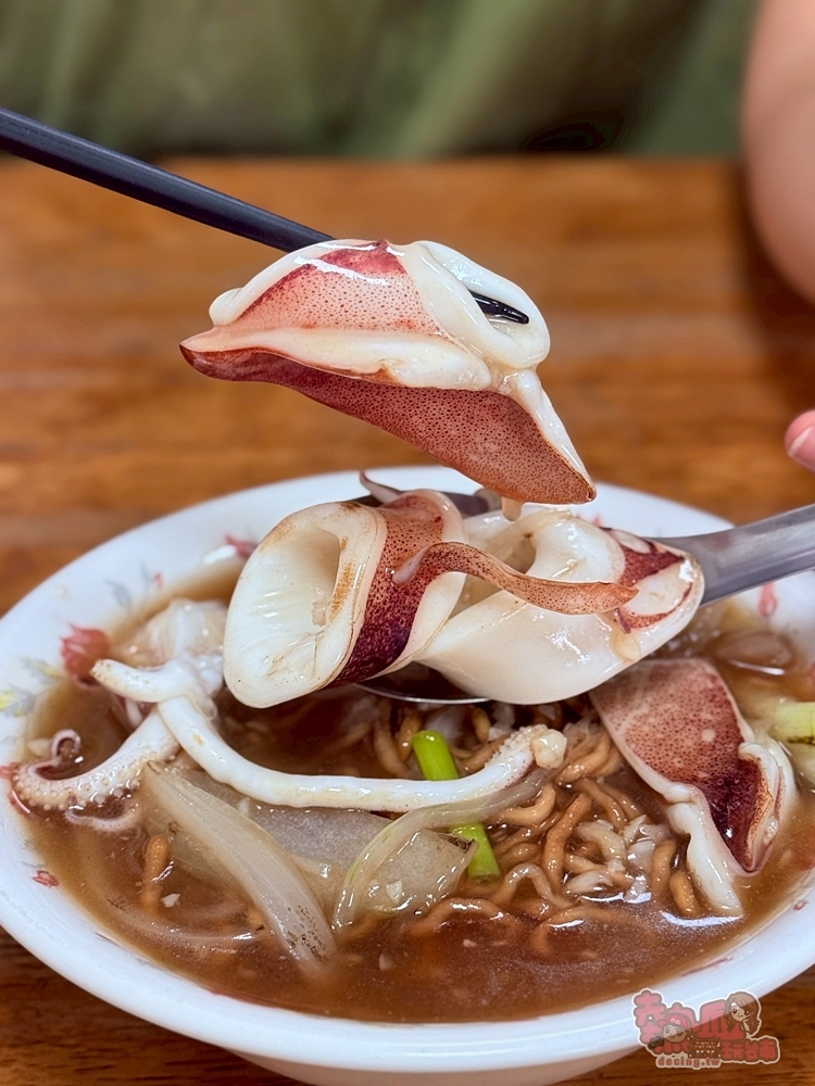 【台南美食】尺二鱔魚意麵:永康隱藏版鱔魚意麵!鱔魚,花枝分量驚人,堪稱台南最佛鱔魚意麵~