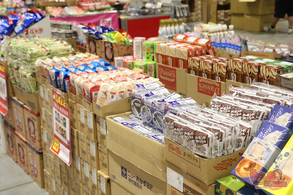 【台南特賣】台灣廠拍:tokuyo 按摩椅限量 4 折出清！品牌運動鞋第二件只要 10 元，超多涼感衣、各國人氣零食通通下殺~