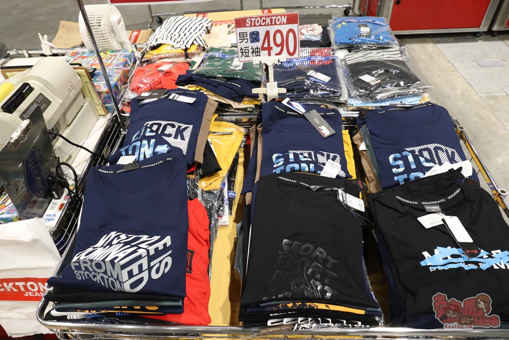【台南特賣】台灣廠拍:tokuyo 按摩椅限量 4 折出清！品牌運動鞋第二件只要 10 元，超多涼感衣、各國人氣零食通通下殺~