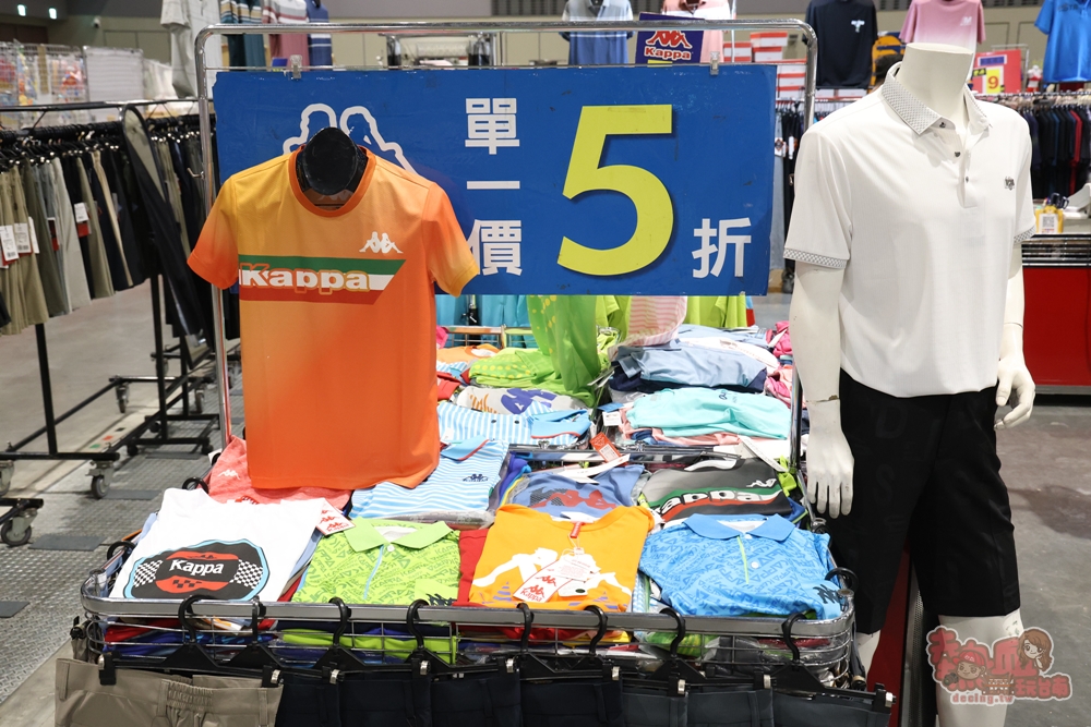 【台南特賣】台灣廠拍:tokuyo 按摩椅限量 4 折出清！品牌運動鞋第二件只要 10 元，超多涼感衣、各國人氣零食通通下殺~