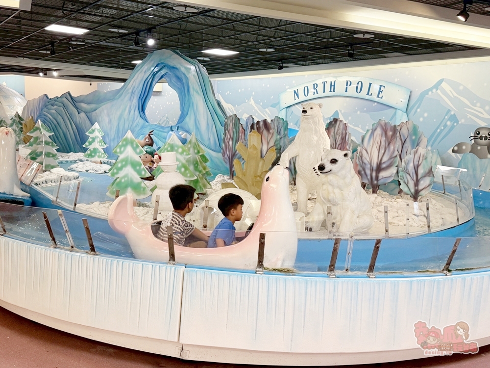 【高雄旅遊】高雄義大世界:極地氣墊水樂園+全台唯一水戰樂園都在高雄,這個暑假一定要來玩~