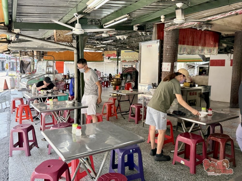 【台南美食】城隍爺有保佑的在地老店，超過30年全天候不打烊的鮮滋味：阿美牛肉湯