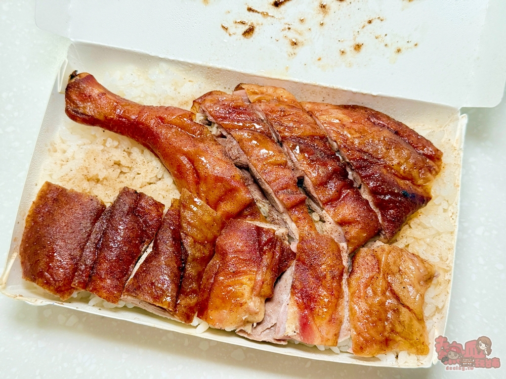 【台南美食】脆皮鴨肉飯！新興國宅內的超低調美食，招牌脆皮烤鴨飯真的超夯~