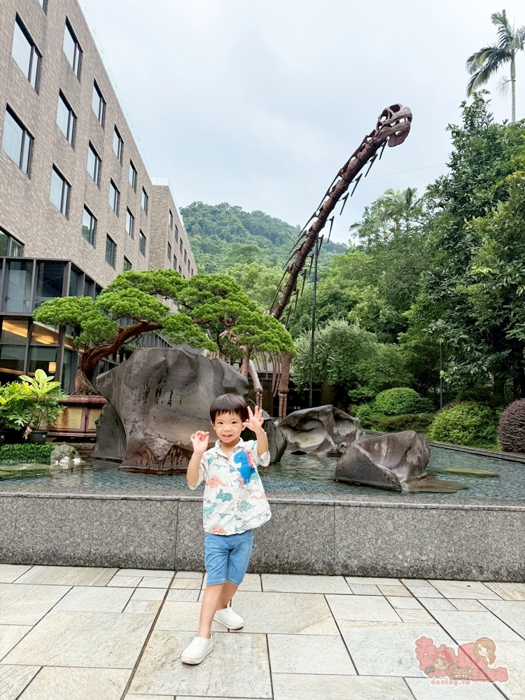 【新北住宿】大板根森林溫泉酒店:沉浸式的恐龍世界,爽泡觀景溫泉,親子渡假天堂,一站全搞定~