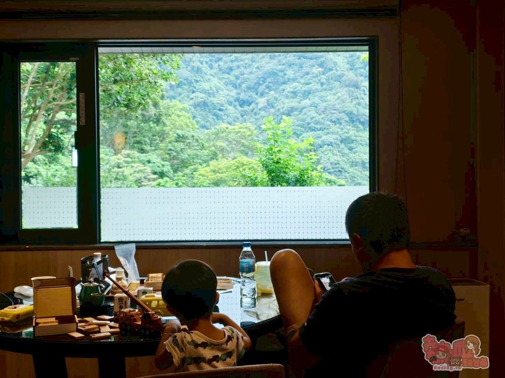 【新北住宿】大板根森林溫泉酒店:沉浸式的恐龍世界,爽泡觀景溫泉,親子渡假天堂,一站全搞定~