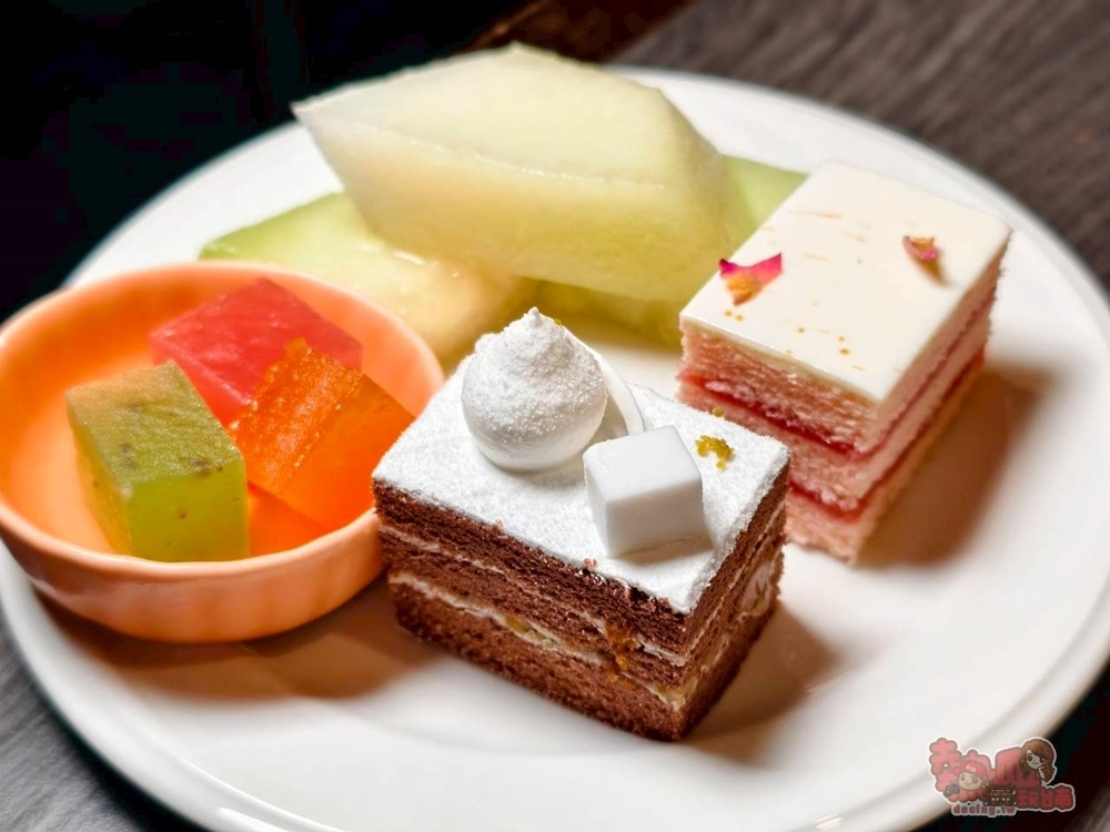 【新北住宿】大板根森林溫泉酒店:沉浸式的恐龍世界,爽泡觀景溫泉,親子渡假天堂,一站全搞定~