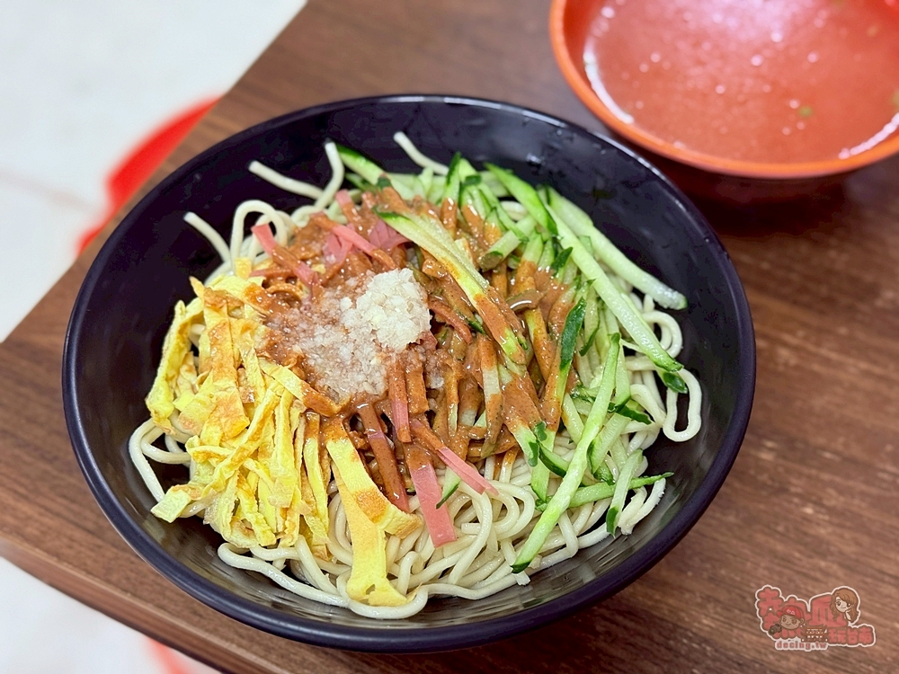 【台南美食】陳媽媽汕頭意麵涼麵:在地人不想說的秘密,超好吃涼麵,香濃口感清爽又開胃,吃完會想念~
