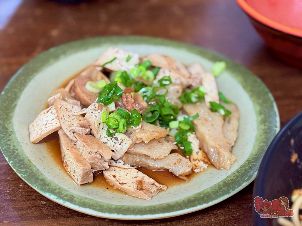 【台南美食】陳媽媽汕頭意麵涼麵:在地人不想說的秘密,超好吃涼麵,香濃口感清爽又開胃,吃完會想念~