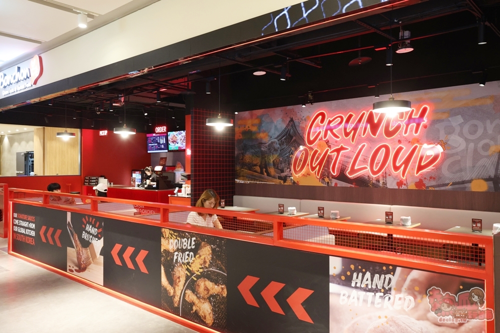 【台南美食】Bonchon Chicken 本村韓食炸雞:南部首間店,被譽為紐約最好吃炸雞在台南,炸雞香脆多汁,冷掉也好吃,吃完直接外帶一份