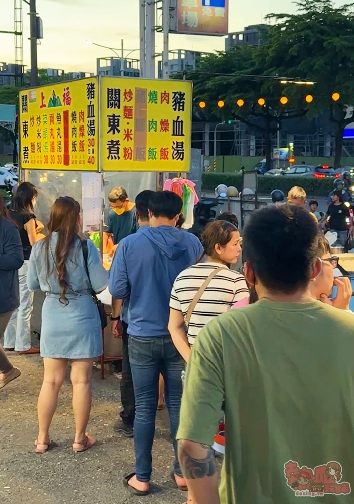【台南夜市】小北新成功夜市:每週二五限定營業,有免費停車場,排隊必吃美食有這幾家~