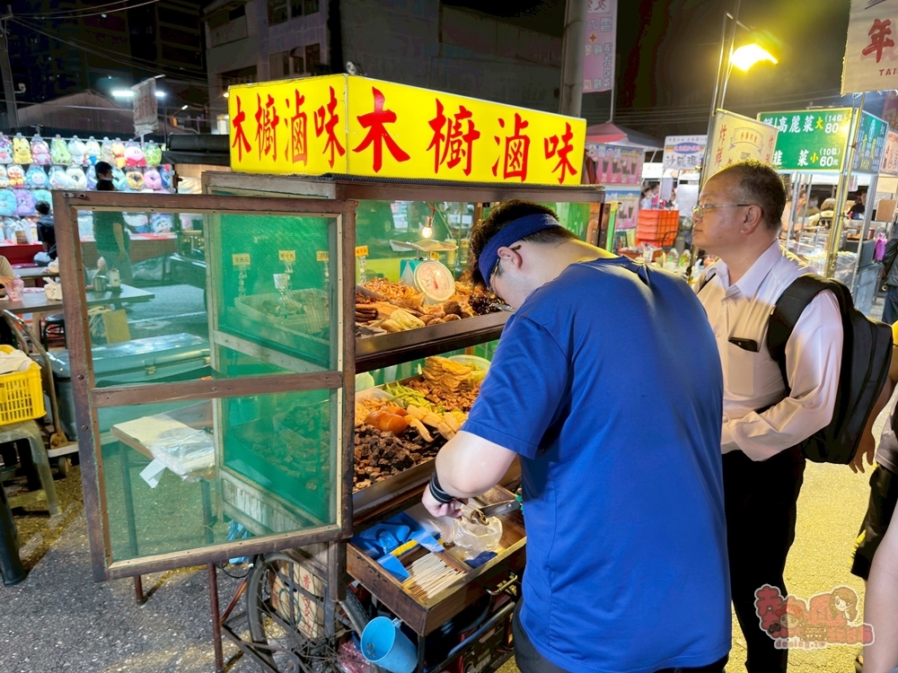 【台南夜市】小北新成功夜市:每週二五限定營業,有免費停車場,排隊必吃美食有這幾家~