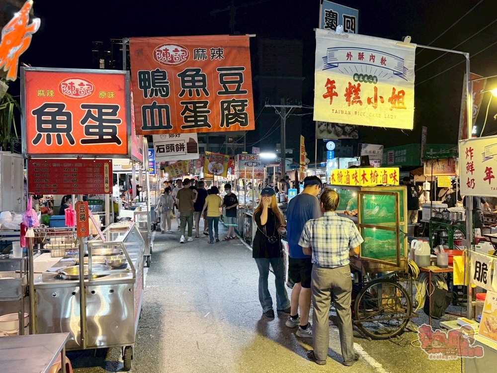 【台南夜市】小北新成功夜市:每週二五限定營業,有免費停車場,排隊必吃美食有這幾家~